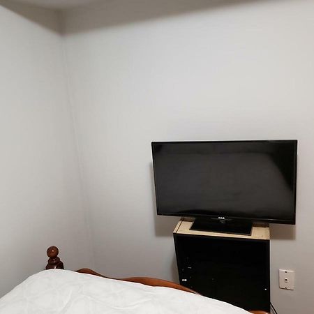 Private Room In Downtown Halifax Kültér fotó
